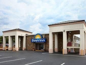 DAYS INN CHARLOTTESVILLE DAYS INN CHARLOTTESVILLE