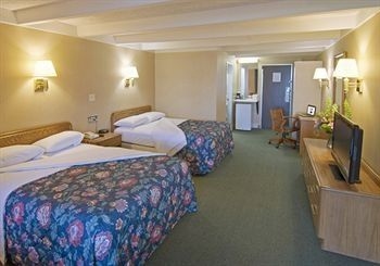 America's Best Value Inn-Campus View1