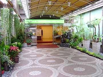 Howard Garden Suites2