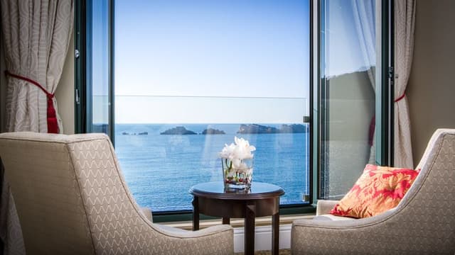 DOUBLE DELUXE SEA VIEW WITH BALCONY