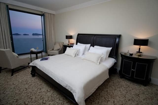 DOUBLE DELUXE SEA VIEW WITH BALCONY