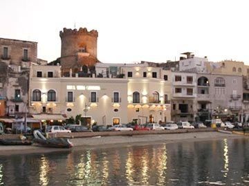 VILLA CAROLINA0