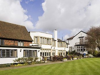 MERCURE BURFORD BRIDGE3