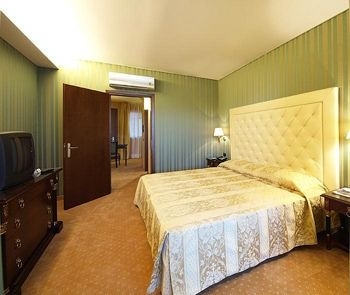 BEST WESTERN HOTEL CAVALIERI D4