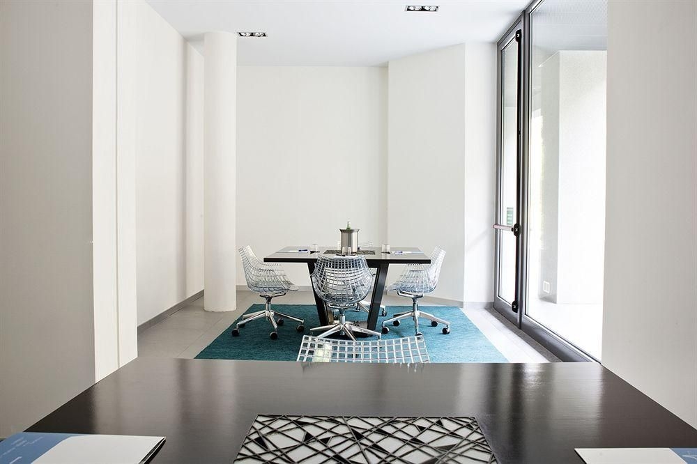 ซัมบาลา ลักชัวรี่เรสซิเดนซ์ (Zambala Luxury Residence)2