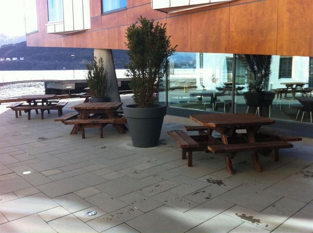 Quality Hotel Waterfront1