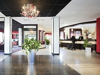 MERCURE LAC DE MAINE0