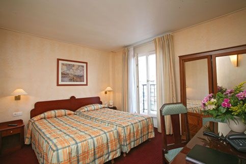 Hotel De La Gare Du Nord0