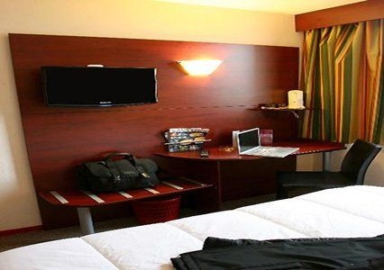 Comfort Hotel Gennevilliers1