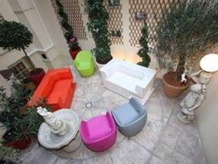 Hotel de Latour Maubourg2