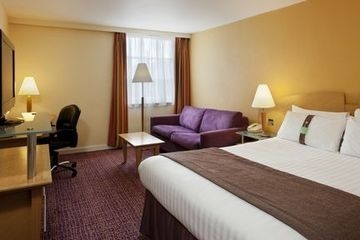 HOLIDAY INN ELLESMERE PORT/ CH4