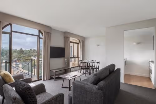One-Bedroom Apartment