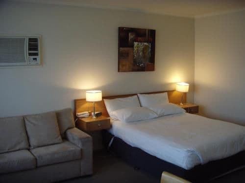 Standard Queen Room