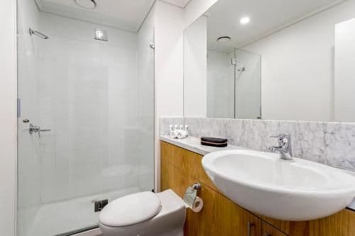 Three-Bedroom Deluxe with Two Bathrooms