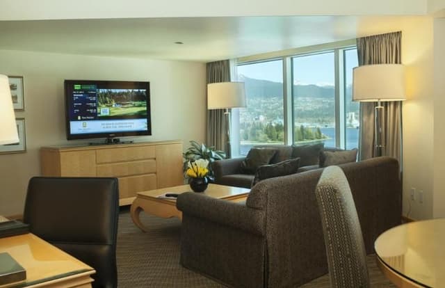 SUITE ONE BEDROOM