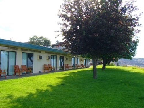 HOSPITALITY INNKAMLOOPS1