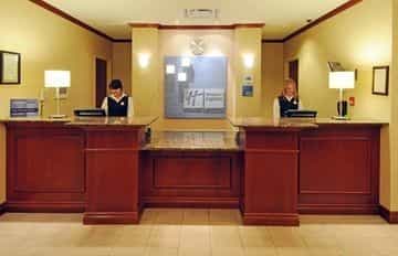HOLIDAY INN EXPRESS HOTEL & SUITES BELLEVILLE