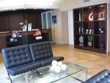 BEST WESTERN PLUS ROYAL BROCK HOTEL & CONFERENCE BEST WESTERN PLUS ROYAL BROCK HOTEL & CONFERENCE