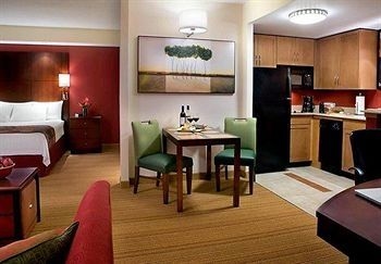 Residence Inn Kingston Marriott2