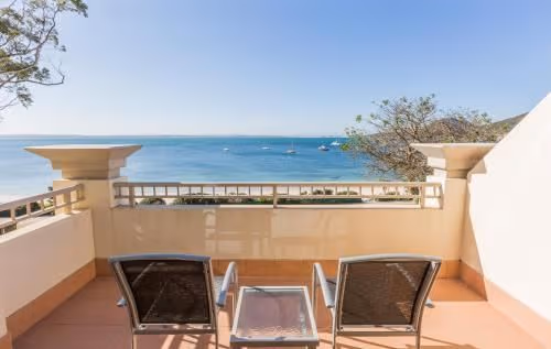 One-Bedroom Suite - Beach Front