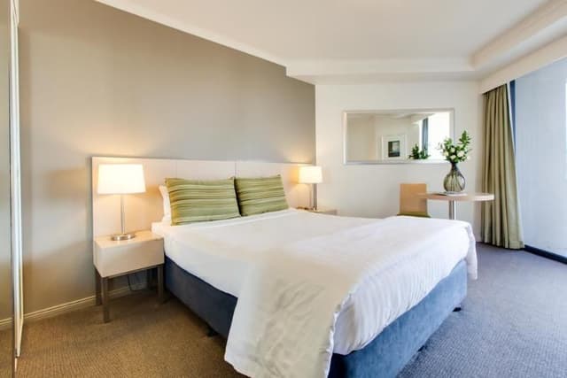 DOUBLE QUEEN SIZE BED