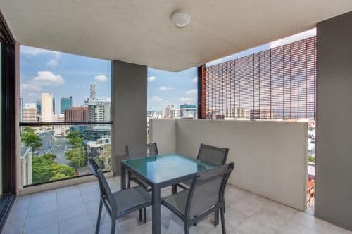 Two-Bedroom Apartment with Two Bathrooms