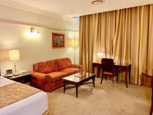 Deluxe Queen Room