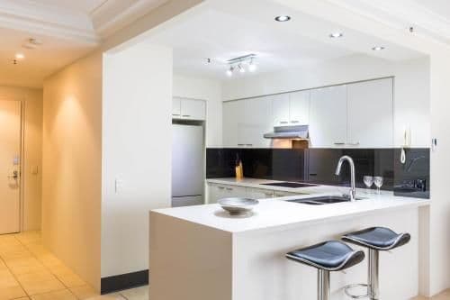 Two Bedroom Apartment with Ocean View - Renovated