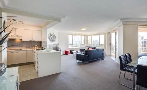 Two Bedroom Apartment with Ocean View - Renovated