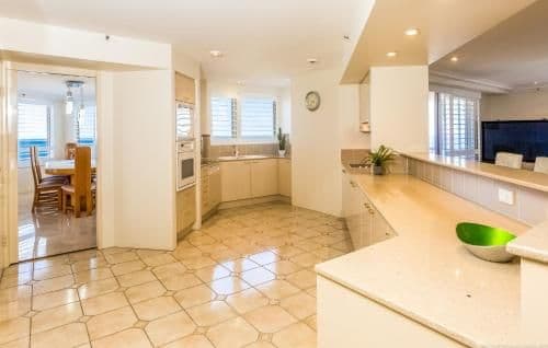 Three-Bedroom Apartment - Sub Penthouse