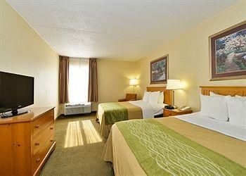 Comfort Inn & Suites College Park4