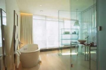 Sanderson1