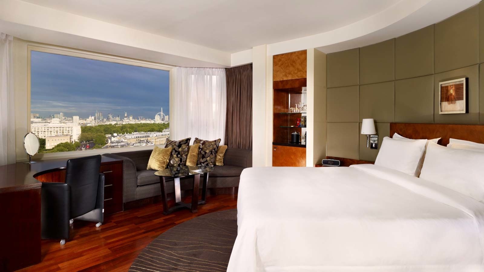 เดอะ พาร์ค ทาวเวอร์ ไนท์สบริดจ์ อะ ลัคชัวรี คอลเลค (The Park Tower Knightsbridge, A Luxury Collection Hotel)3