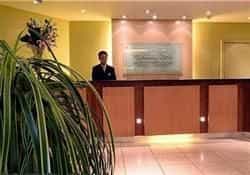 Holiday Inn London Gatwick Airport Holiday Inn London Gatwick Airport