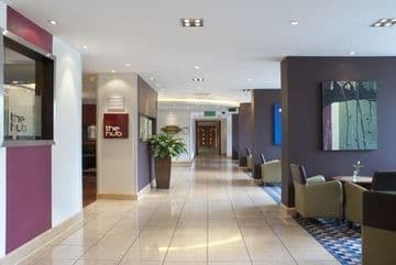 Holiday Inn London Gatwick Airport Holiday Inn London Gatwick Airport