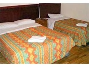 Camelot House Hotel1