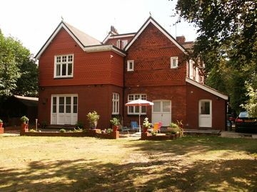 Gatwick Turret Guest House0
