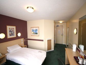 เดย์ส อินน์ บาย วินด์แฮม เชฟฟีลด์ เอ็ม 1 (Days Inn by Wyndham Sheffield M1)1