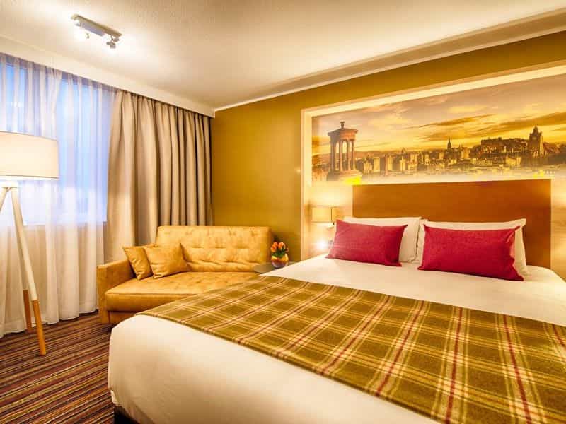 Premier Inn Edinburgh City (Haymarket) Premier Inn Edinburgh City (Haymarket)
