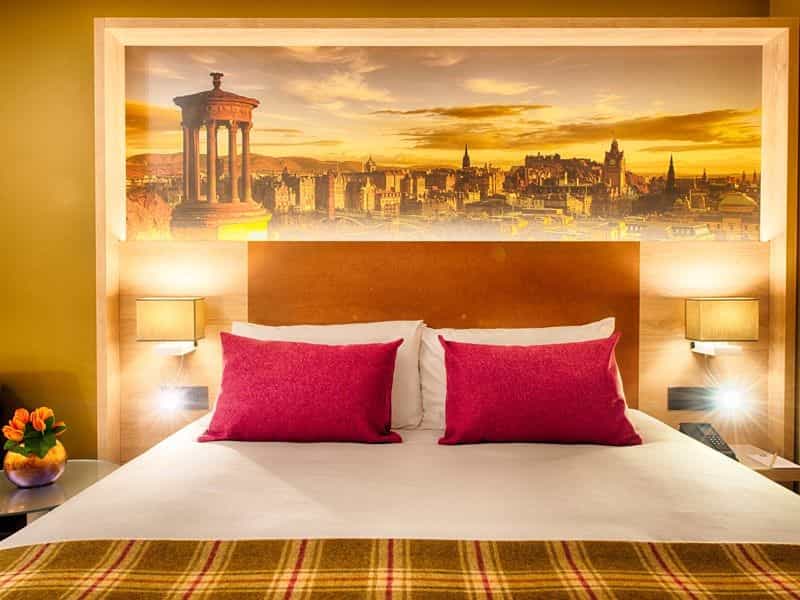 Premier Inn Edinburgh City (Haymarket) Premier Inn Edinburgh City (Haymarket)