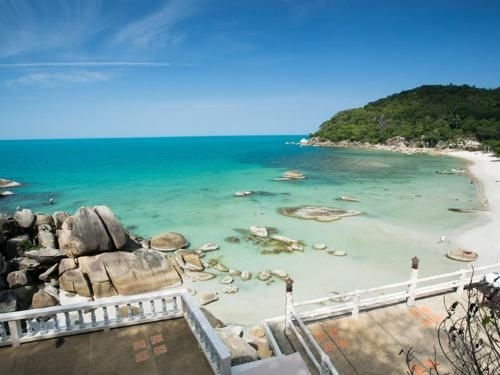 คริสตัล เบย์ บีช รีสอร์ท (Crystal Bay Beach Resort)0