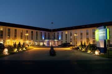Holiday Inn Express Munich Airport Holiday Inn Express Munich Airport