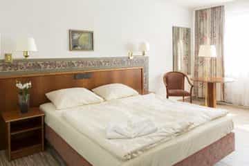 Top Hotel Post Frankfurt Airport Top Hotel Post Frankfurt Airport