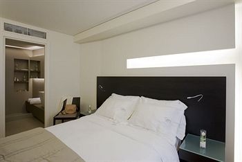 O&B Athens Boutique Hotel3