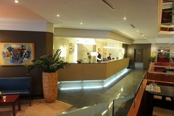 HOLIDAY INN2