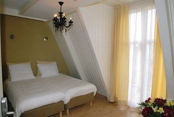 Alp Hotel3