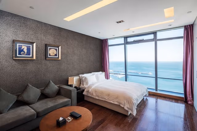 DOUBLE SEA VIEW