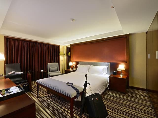 SUITE EXECUTIVE