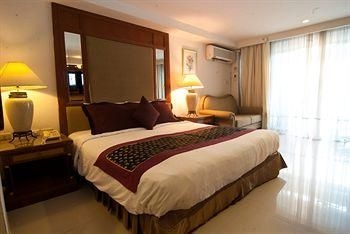 โรงแรมไดมอนด์ ซิตี้ (Diamond City Hotel)3
