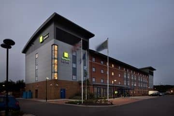 Holiday Inn Express Banbury M40 Holiday Inn Express Banbury M40